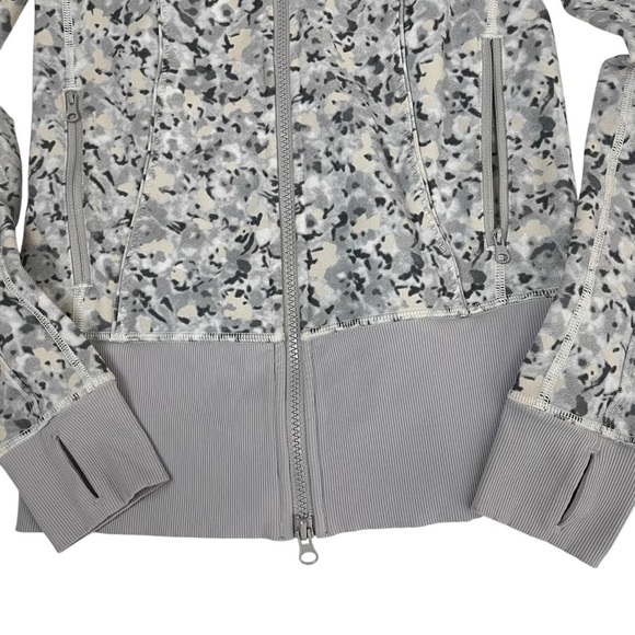 lululemon Nice Asana Jacket Fleur Silver Spoon Grey Sz 4 - Picture 9 of 15